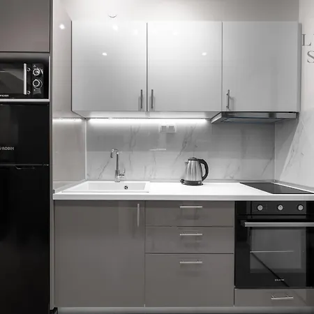 Westay Apartments, The Luxury アパート